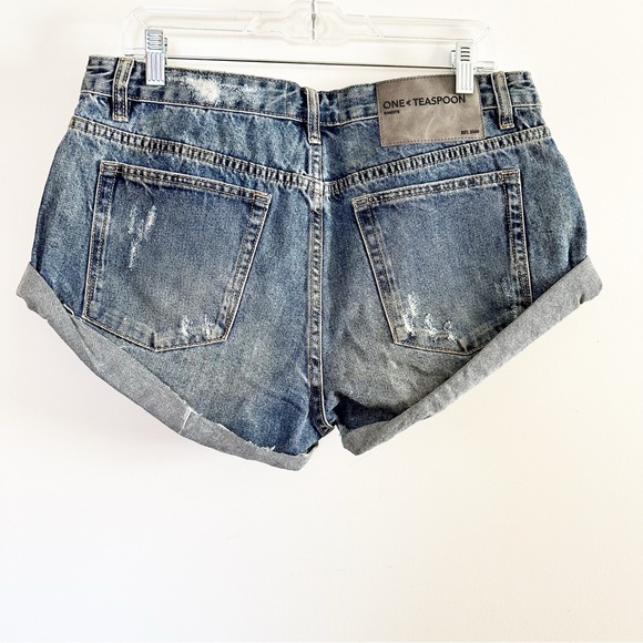 Free People One teaspoon Bandits Low-Waist Denim Shorts - Picture 9 of 11